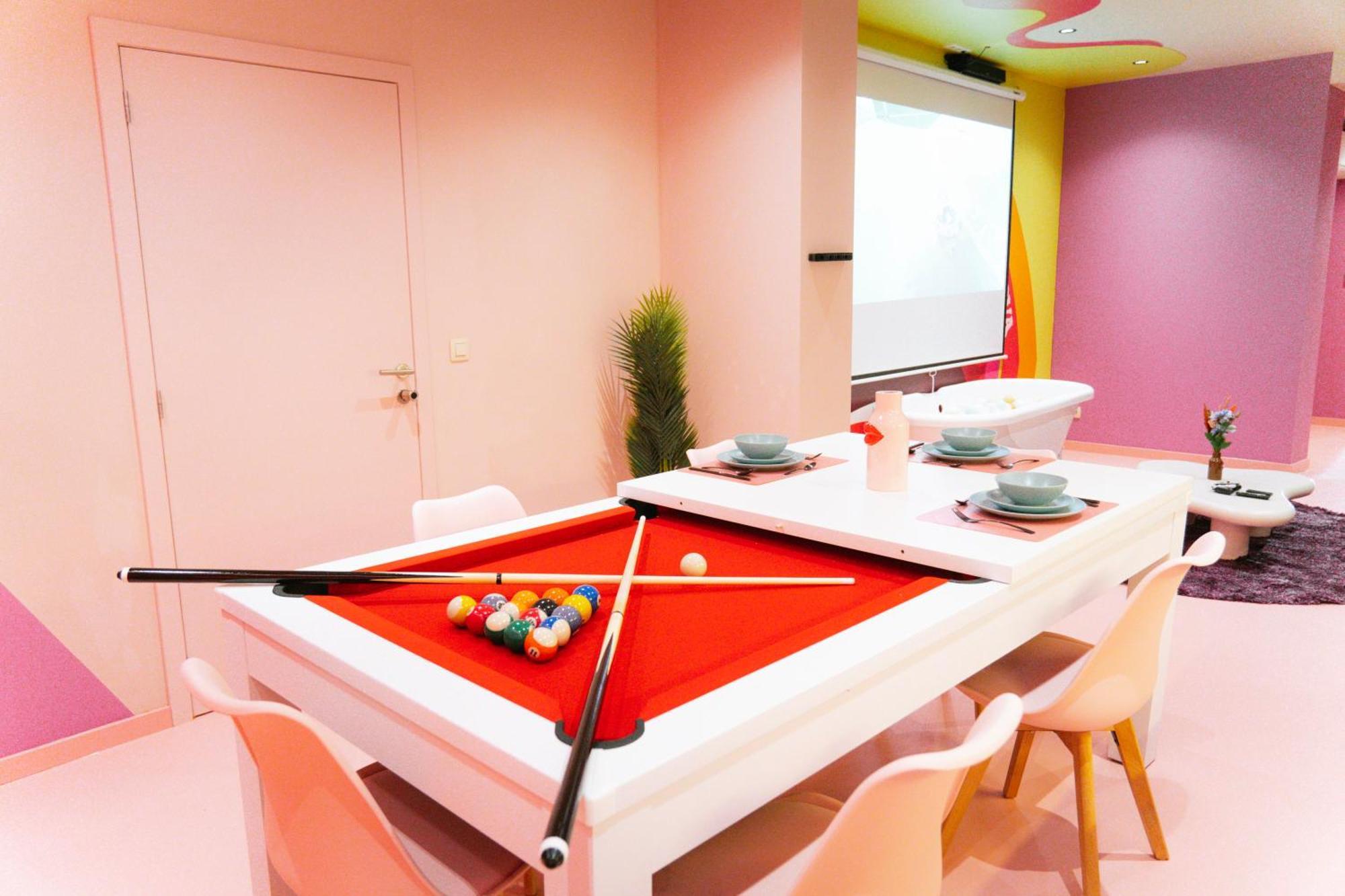 Capsule Girl Power Spa - Balneo - Sauna - Karaoke - Billard - 2 Chambres 沙勒罗瓦 外观 照片