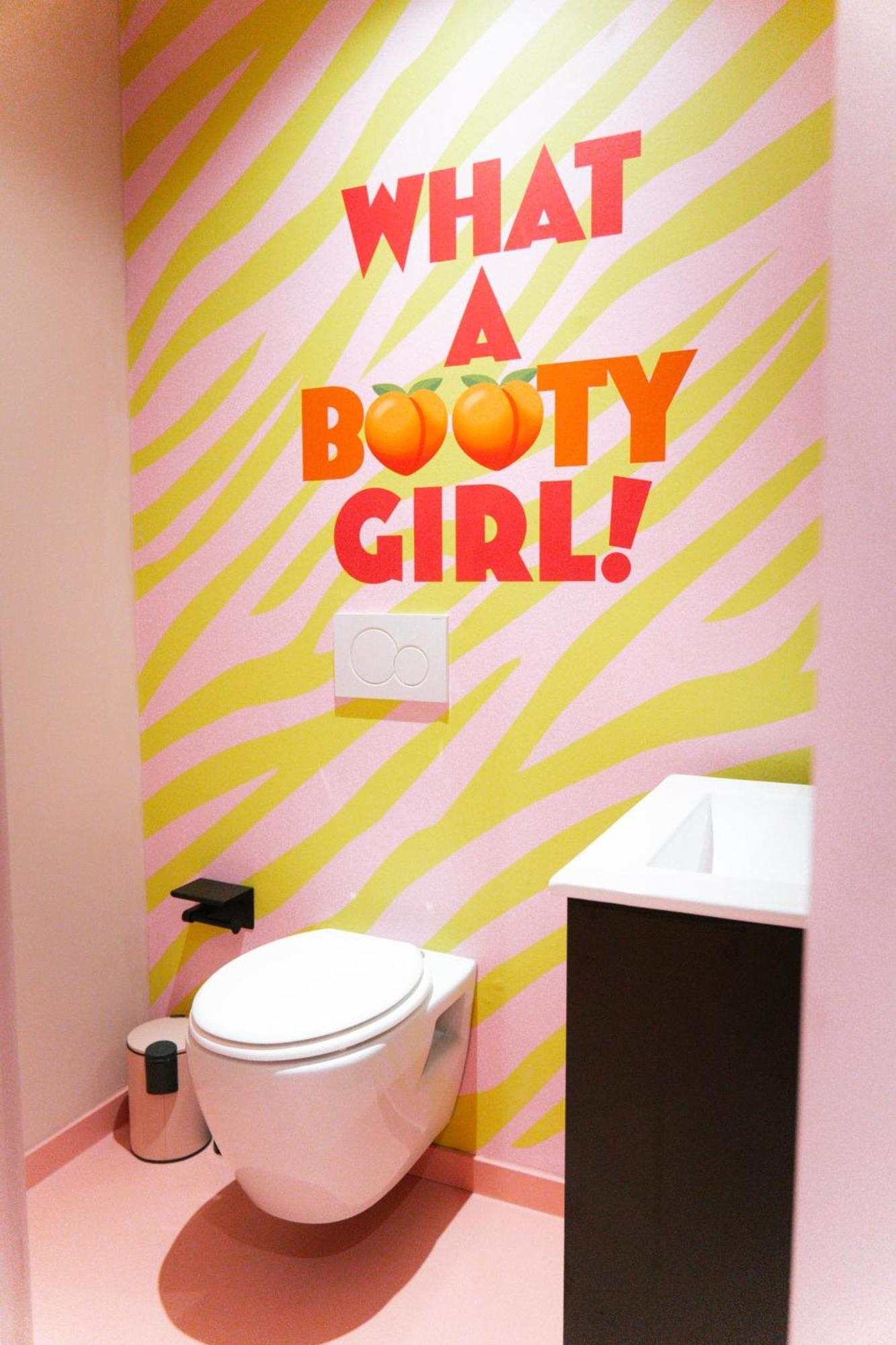 Capsule Girl Power Spa - Balneo - Sauna - Karaoke - Billard - 2 Chambres 沙勒罗瓦 外观 照片