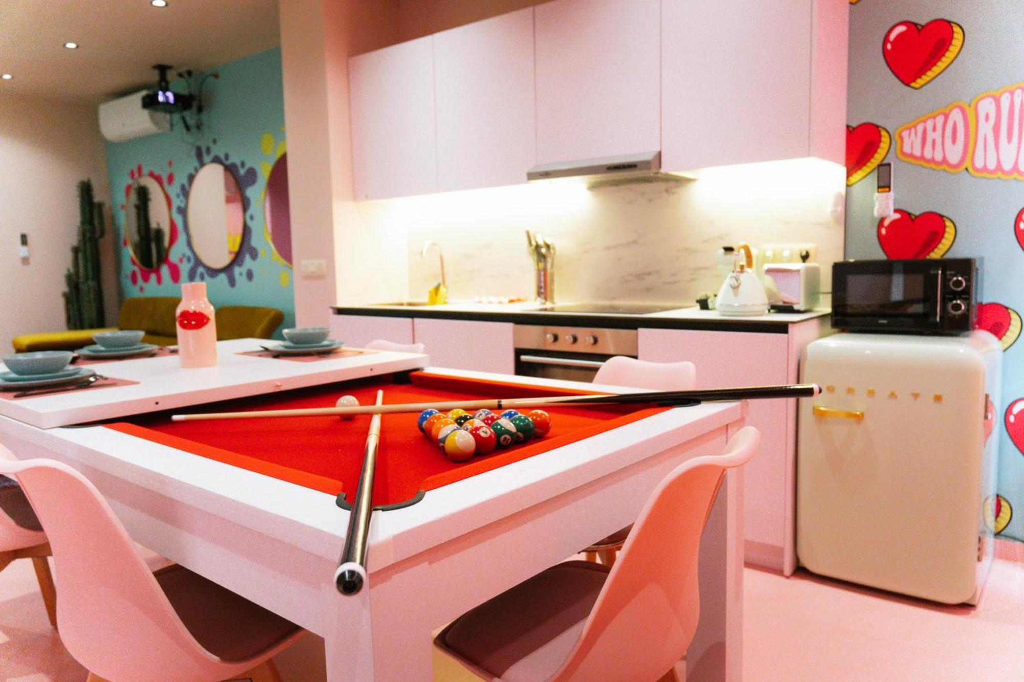 Capsule Girl Power Spa - Balneo - Sauna - Karaoke - Billard - 2 Chambres 沙勒罗瓦 外观 照片