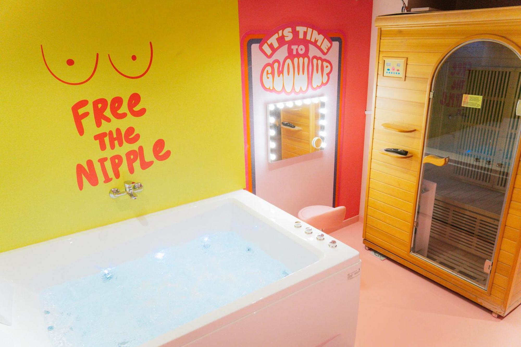 Capsule Girl Power Spa - Balneo - Sauna - Karaoke - Billard - 2 Chambres 沙勒罗瓦 外观 照片
